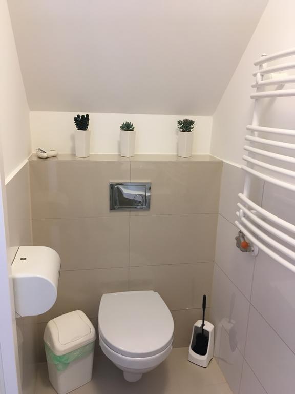 Komárom Hotel Forras מראה חיצוני תמונה
