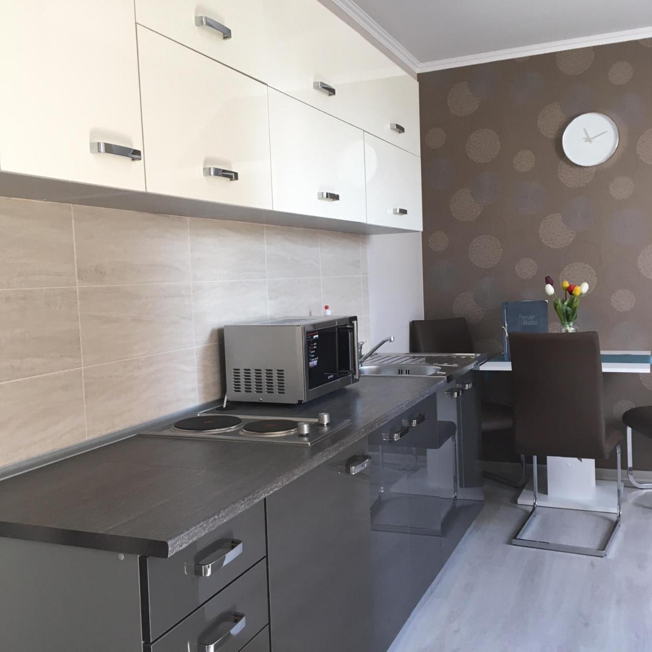 Komárom Hotel Forras מראה חיצוני תמונה
